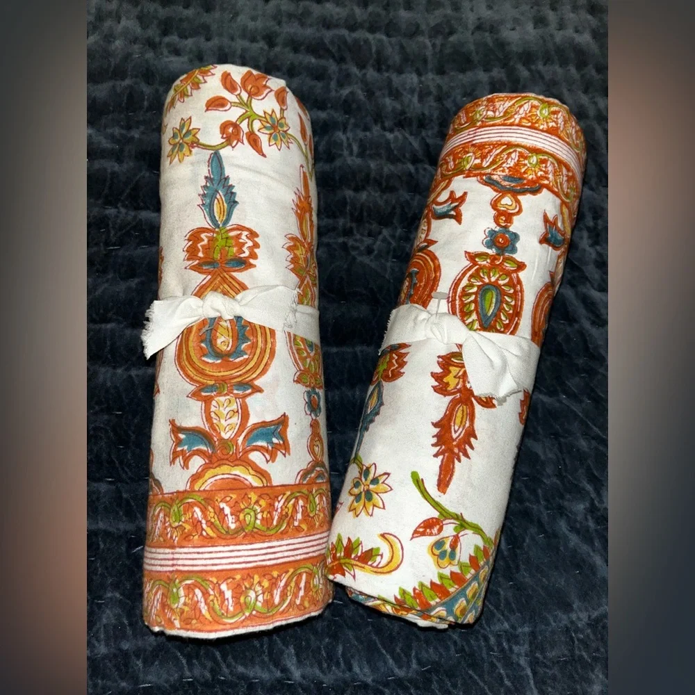 Williams Sonoma Orange Paisley Tablecloth 16 x 108”
